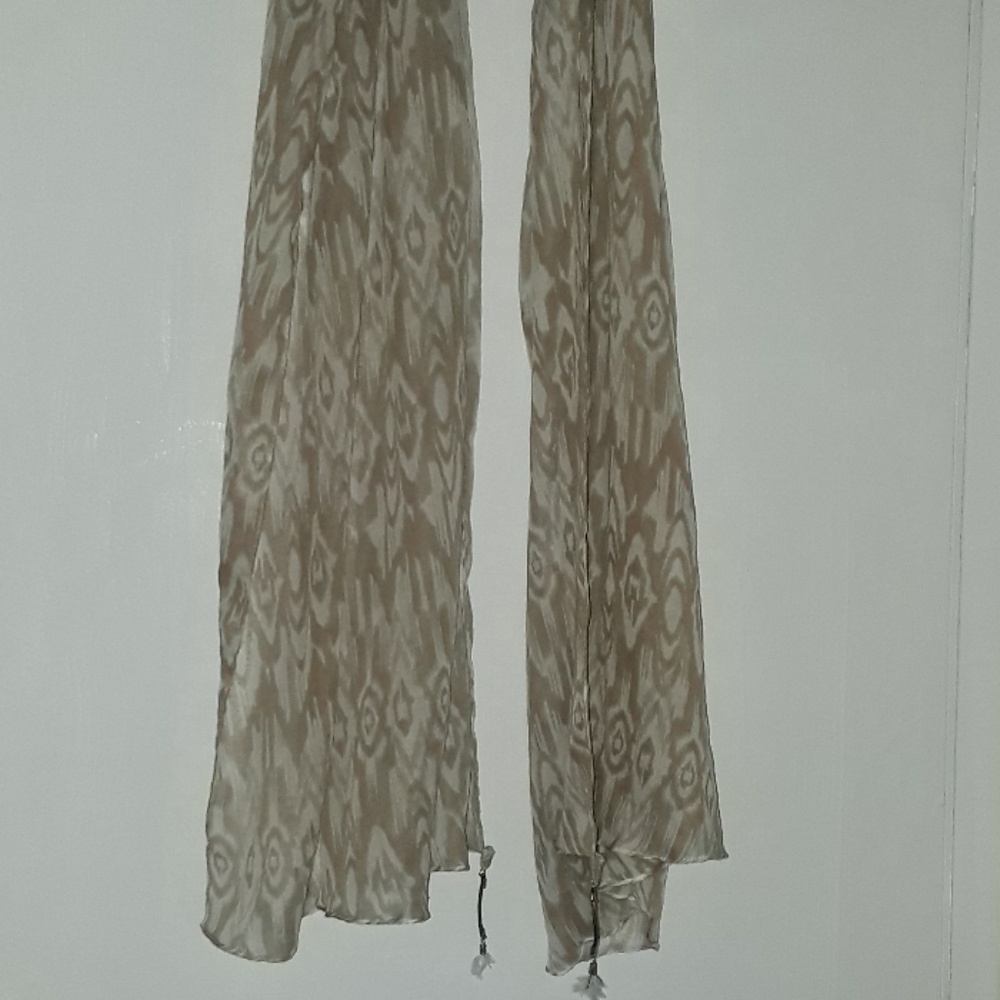 Scarf - Picture 3 of 5